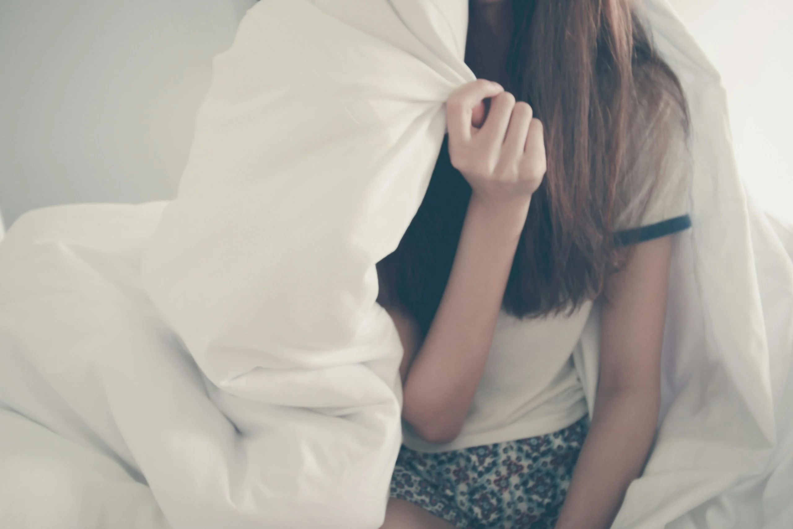 teen hiding face: how to support a teen who doesn't fit the mold